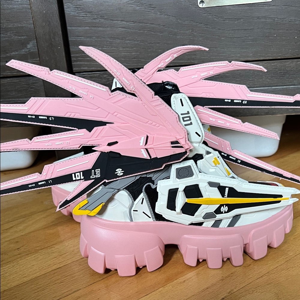 Anthony Wang Gundam Shoes! LIKE NEW!